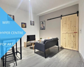 APPARTEMENT HYPER CENTRE TOUT CONFORT POP ART